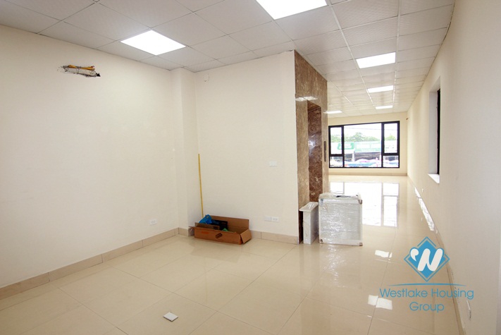 Newly office for rent in Tay Ho, Ha noi